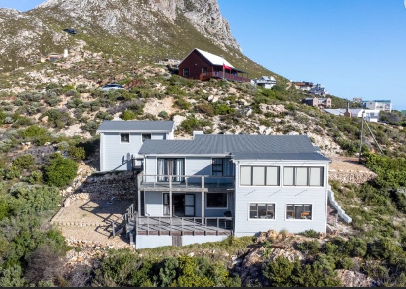 4 Bedroom Property for Sale in Rooi Els Western Cape